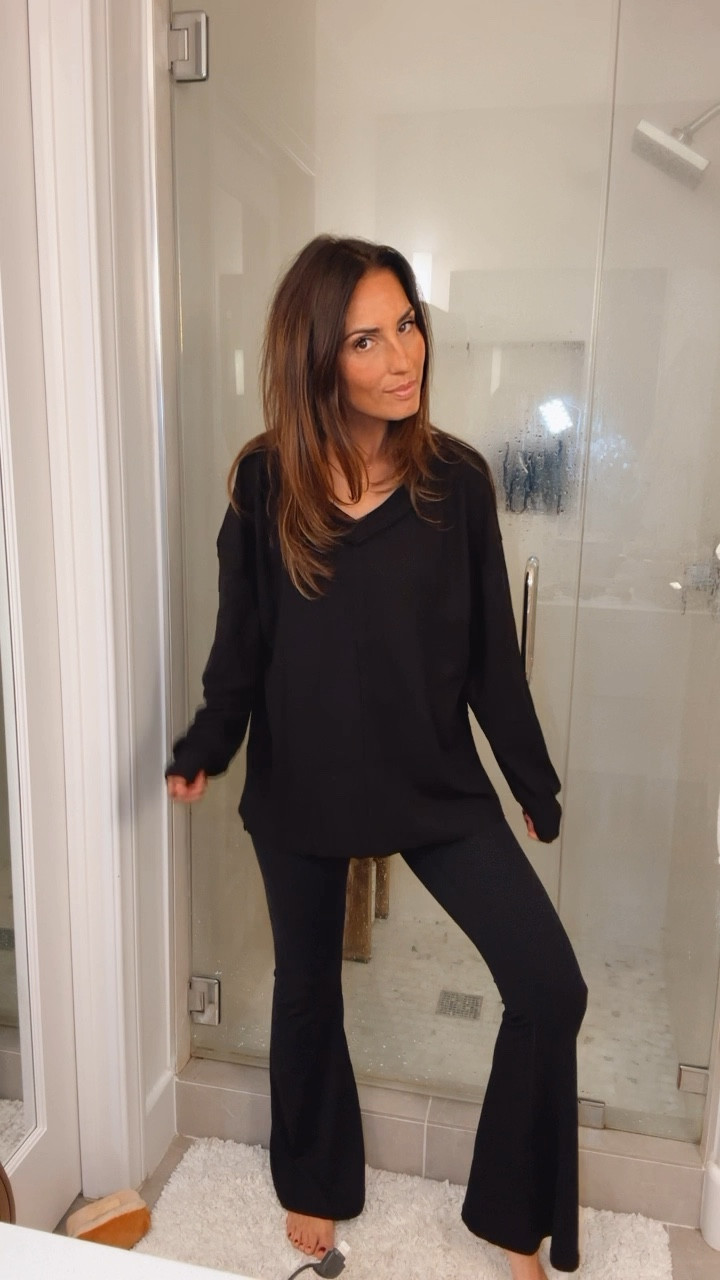 New favorite lounge set - wearing size small in both! 

#LTKover40 #LTKtravel #LTKfindsunder50