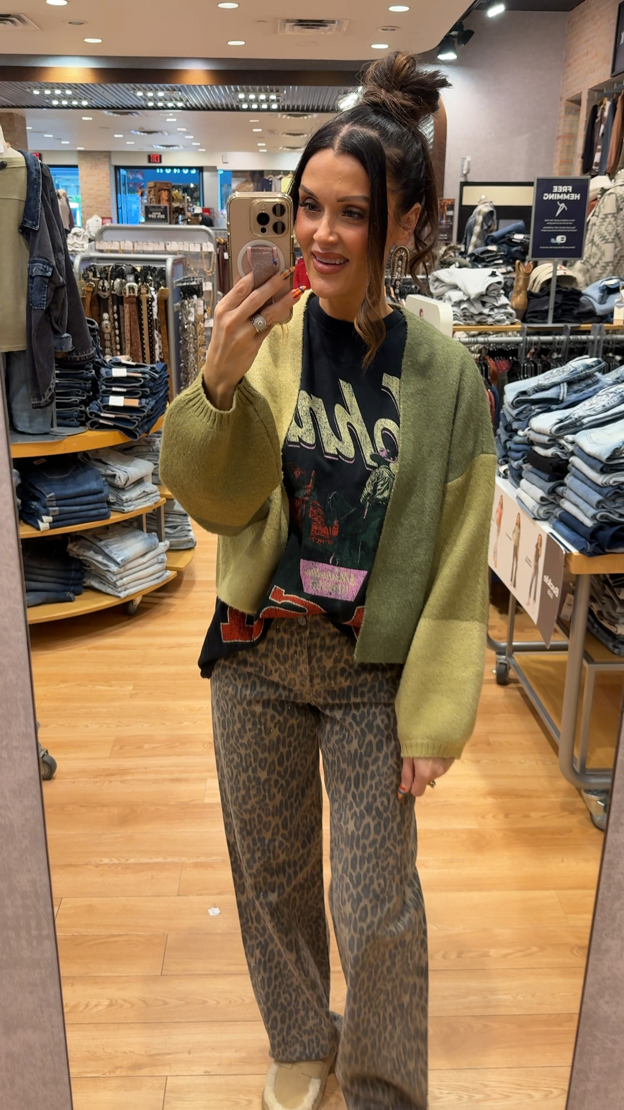 Oversized color block open cardigan
Johnny Cash graphic T-shirt 
Wide leg, leopard jeans 
Sherpa line slide on mules 
All pieces are from the buckle 

#LTKHoliday #LTKootd #LTKFindsUnder100