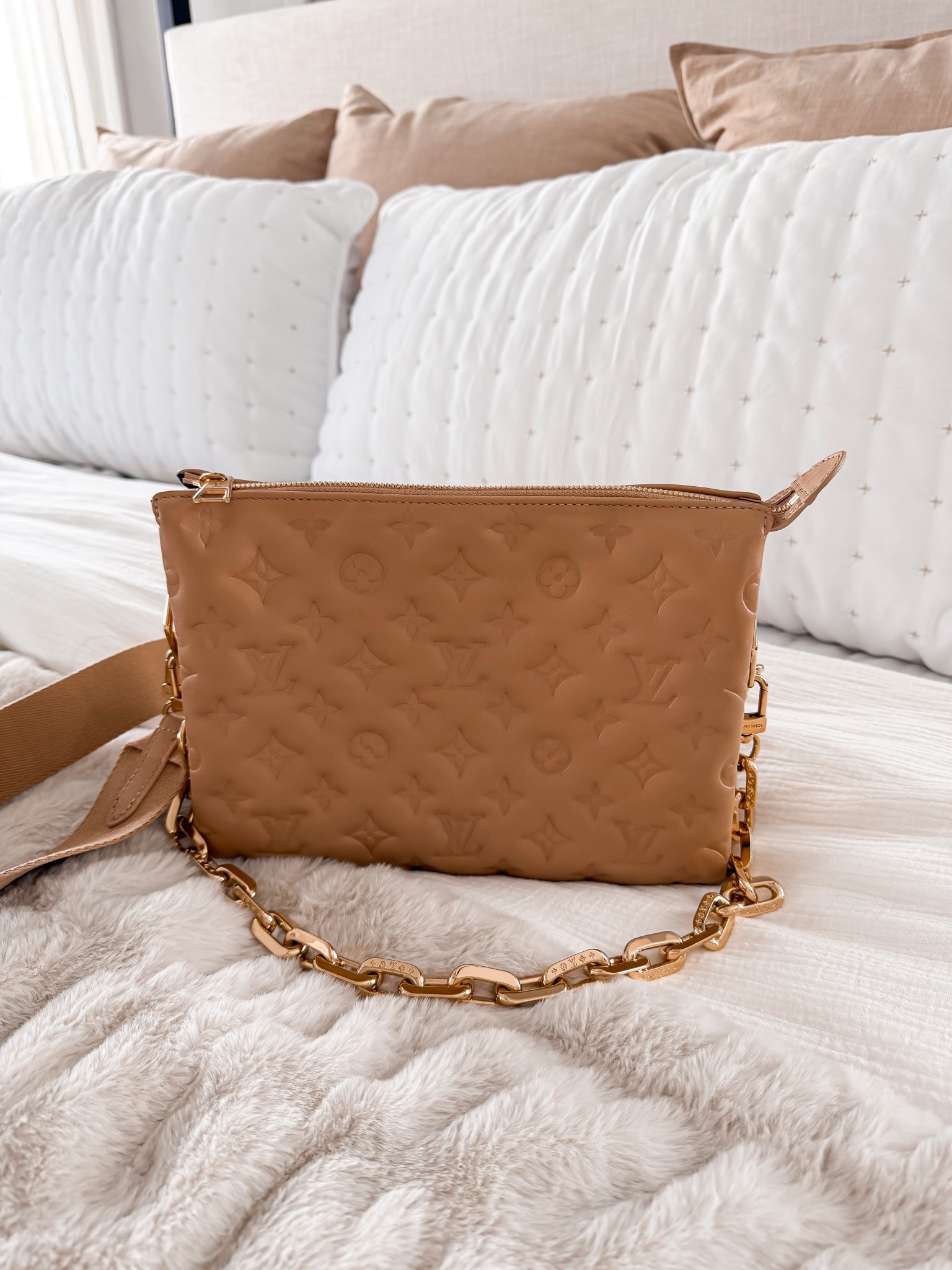 One of my very favorite handbags and I found a ton on @Fashionphile one for over 50% off retail 😍 #fashionphilepartner #fashionphilefinds 

#LTKSeasonal #LTKOver40 #LTKMothersDay