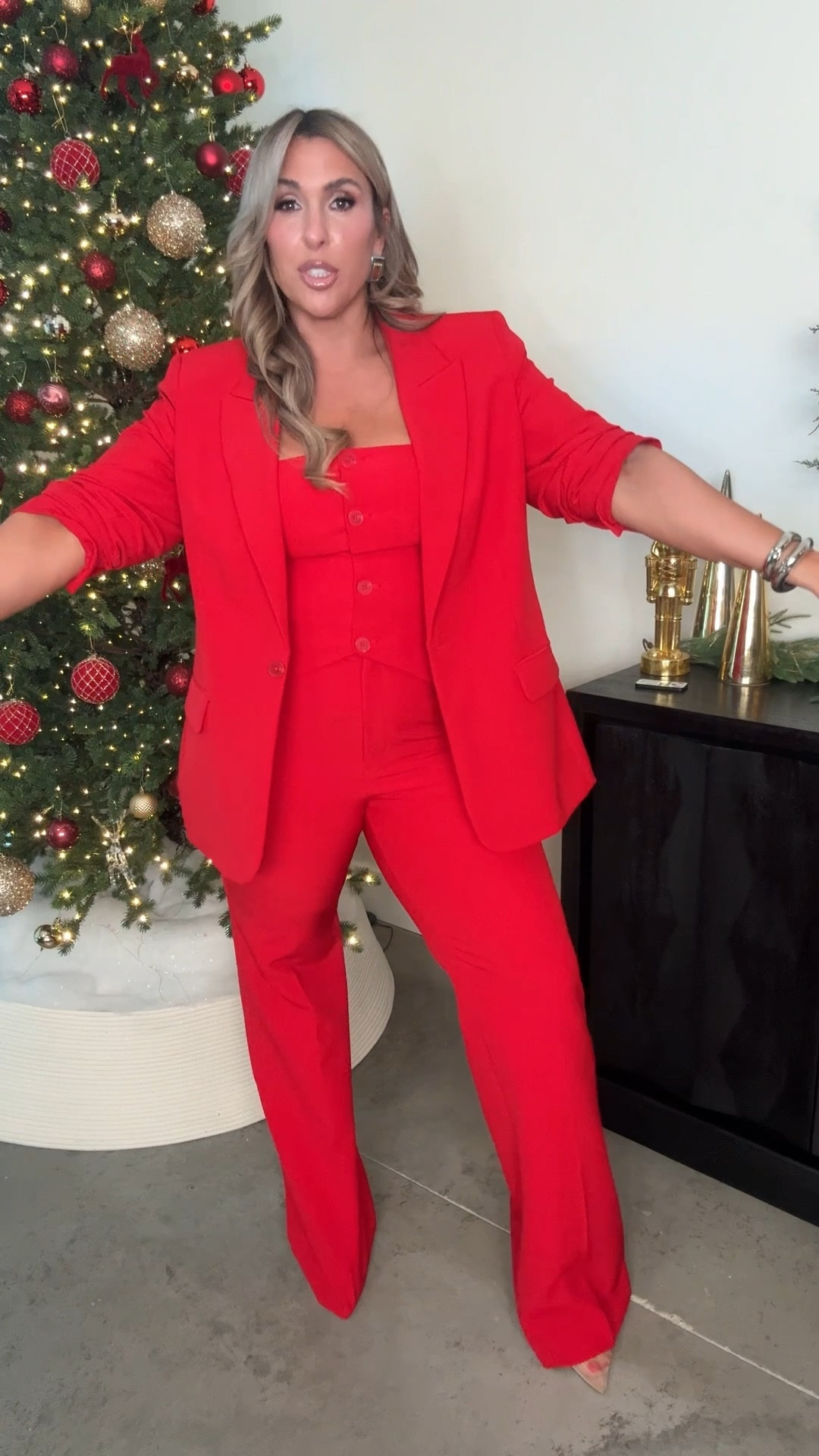 Midsize monochromatic look 

The quality on this outfit is top tier. Al the pieces are in the color: Racing Red. Also linked the matching wide leg pants in this color. 

Blazer XL (has mid level stretch)
corset L (has mid level stretch)
flare leg pants 14L (mid level stretch). The size 12L fit but too tight in the thighs. If you have smaller thighs no need to size up. The pants are very tall girl friendly. They hit the ground with a 3 inch heel. 


Express fashion, winter wardrobe essentials, monochrome outfit, holiday outfit, christmas eve outfit, midsize style 

#LTKSaleAlert #LTKHoliday #LTKMidsize #LTKHoliday #LTKMidsize #LTKTall

#LTKHoliday