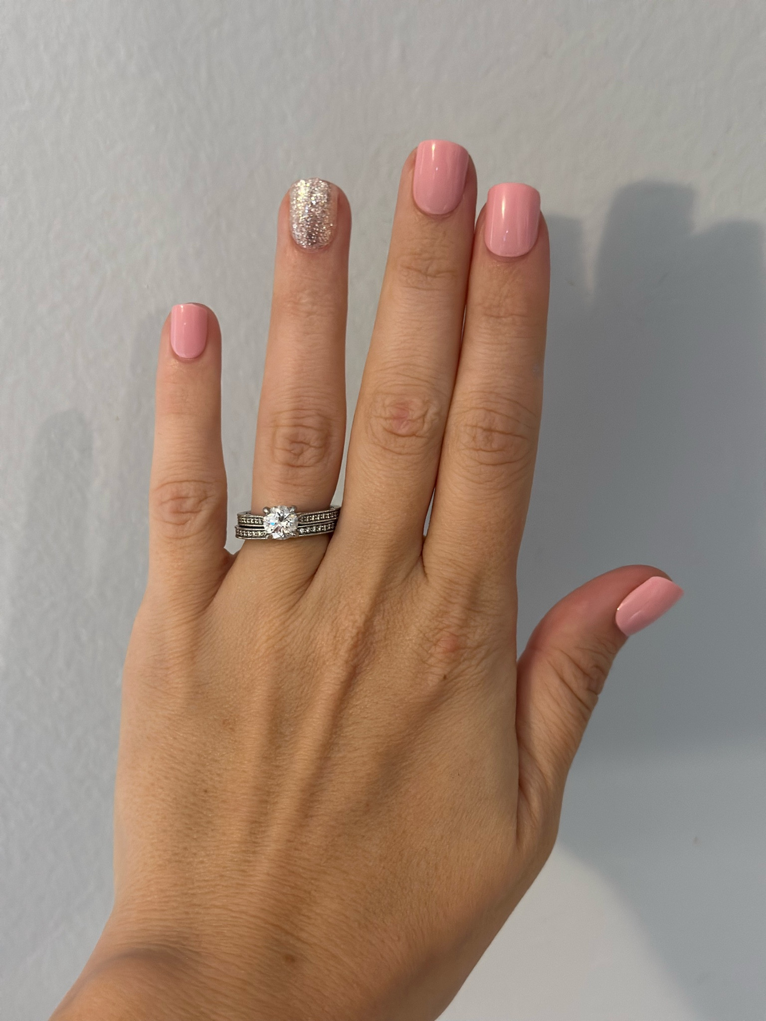 Easy peezy press on nails 💅🏼 

Easy beauty, pretty nails, mom life

#LTKBeauty