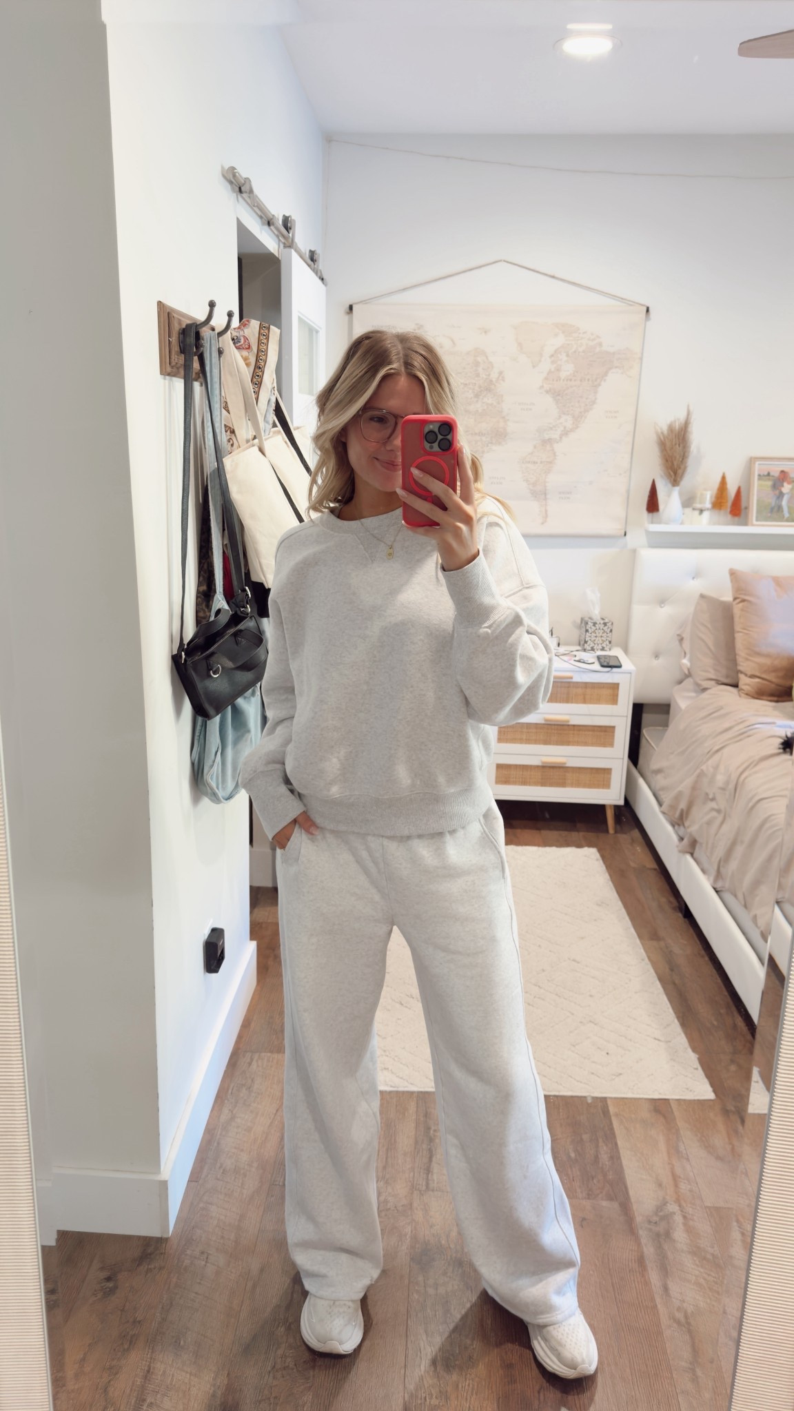 Aerie Sweat Set!
Top: Medium
Bottoms: Medium Long (I’m 5’10”)

#LTKHoliday #LTKTall #LTKStyleTip