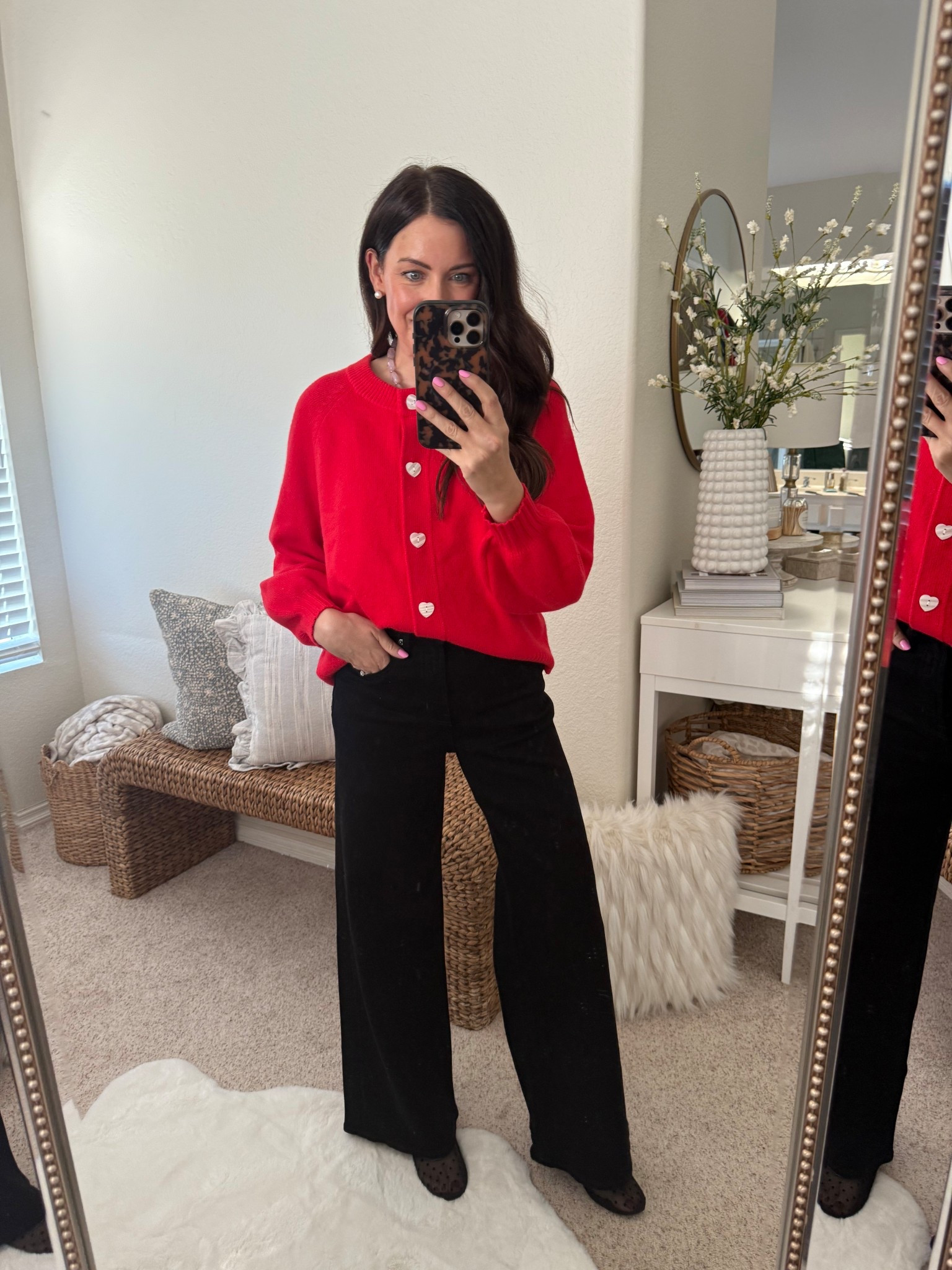 Medium heart sweater
2 regular jeans 
Old navy outfit! 

#LTKFindsUnder50 #LTKSeasonal #LTKSaleAlert