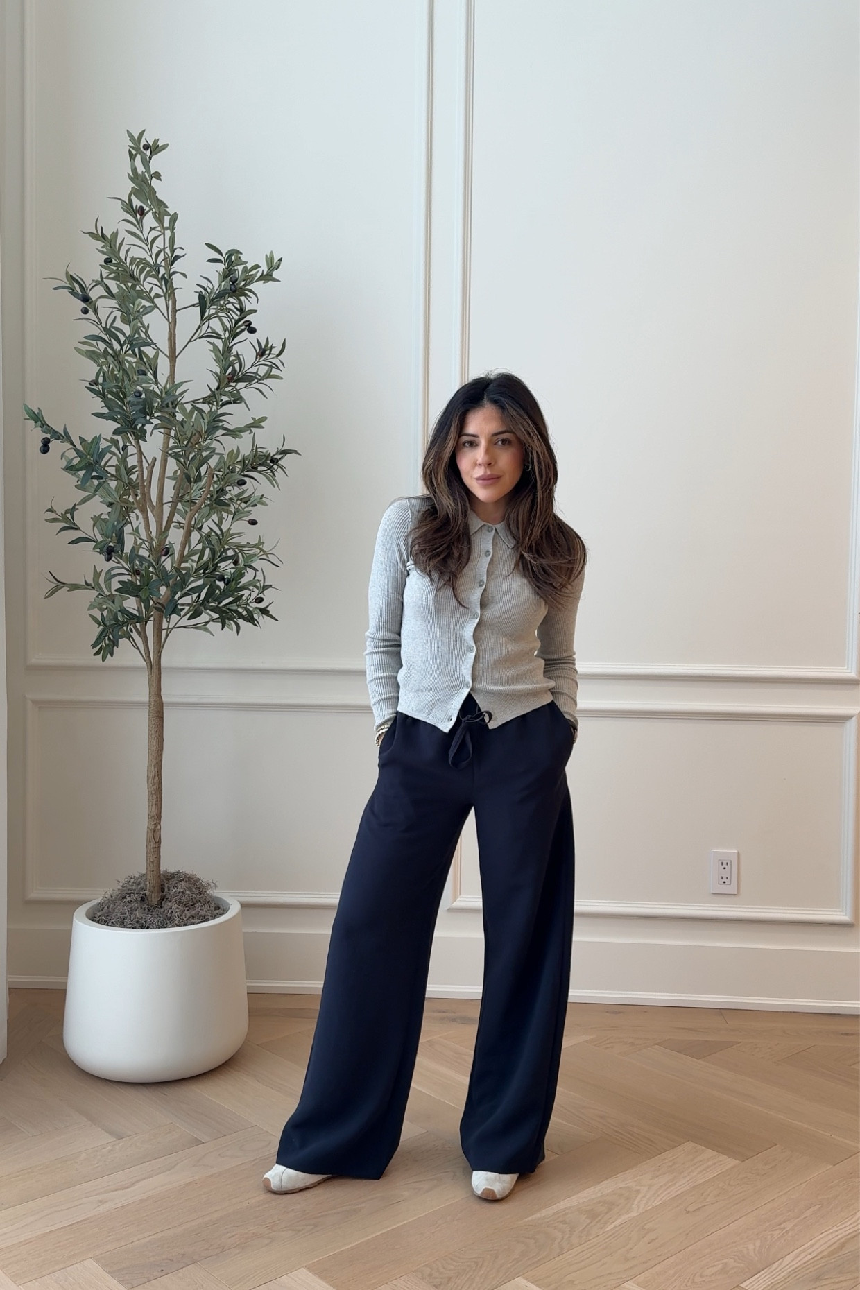 Top - XS petite
Pants - XS

#LTKcasa #LTKstyletip #LTKcanada