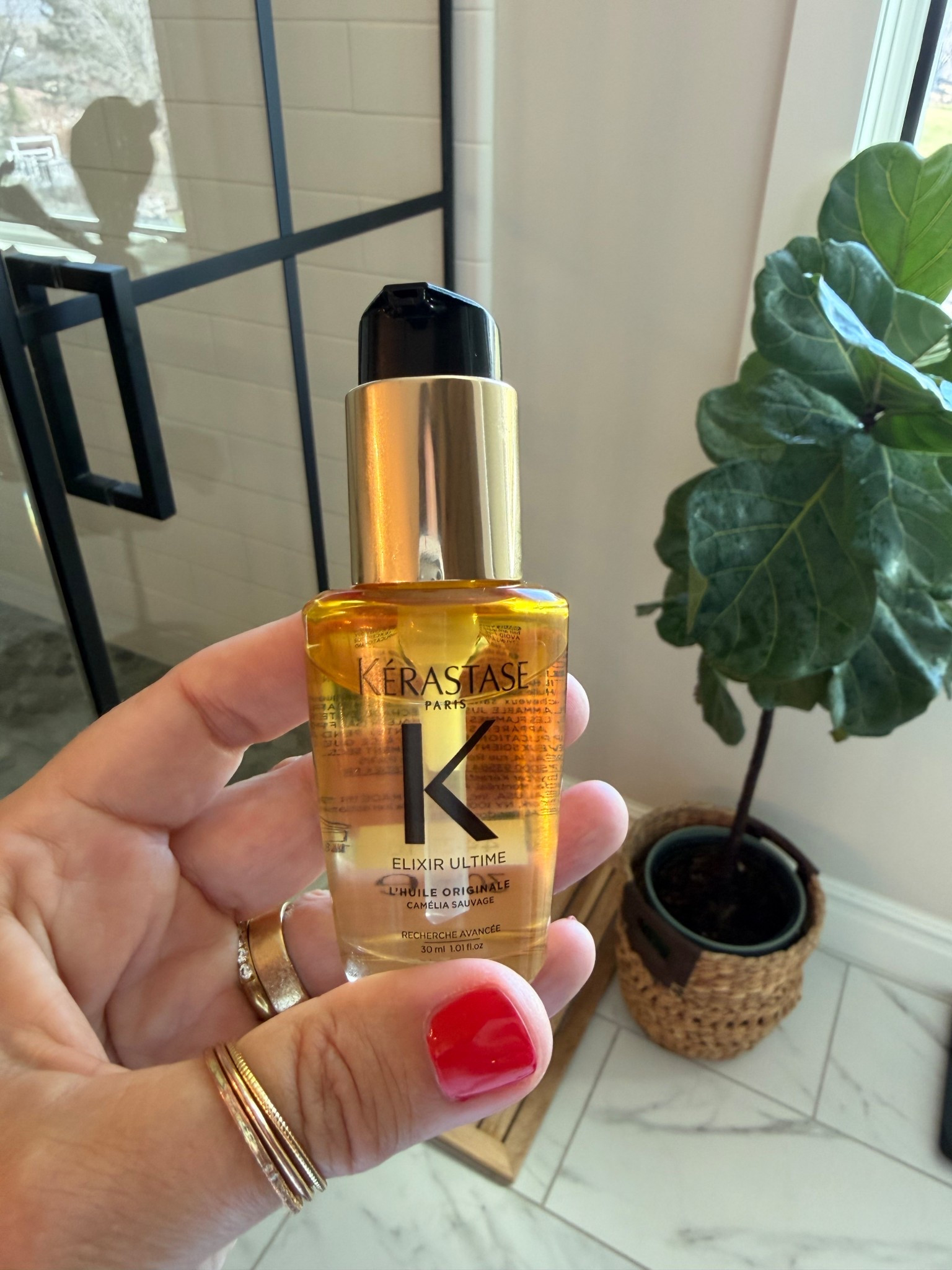 Favorite hair serum leaves hair shiny and smooth! ❤️

#LTKgrwm #LTKBeauty