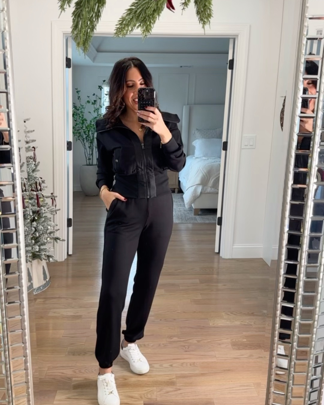 Wearing Xxs in both pieces 


#LTKHoliday #LTKGiftGuide