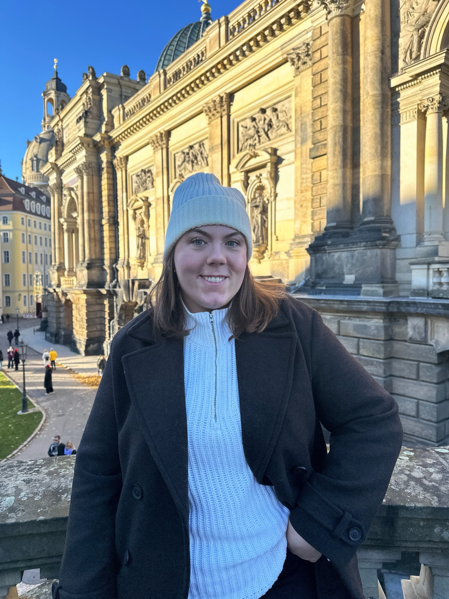 cozy winter outfit for chilly days at the Christmas marChrist

#LTKcurves #LTKmidsize #LTKeurope