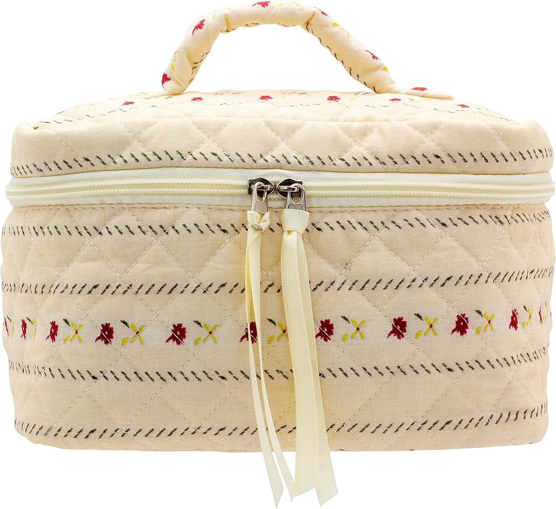 PAZIMIIK Quilted Makeup Bag Large Travel Zipper Soft Cosmetic Case for Women Girls Make Up,Little... | Amazon (US)