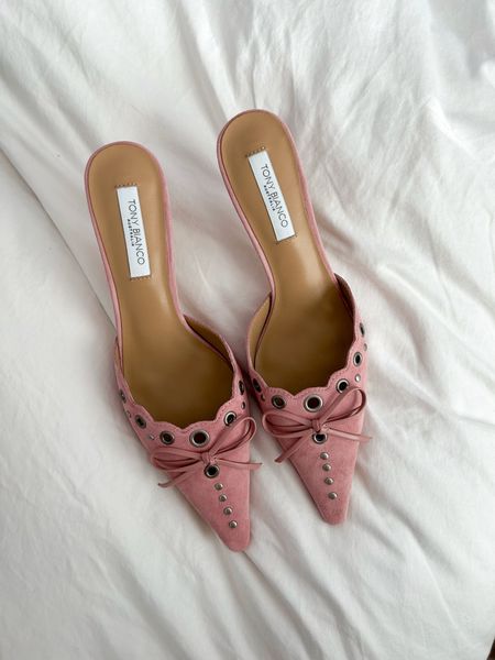 Cute pink heels very popular right now 

#LTKSpringSale #LTKfindsunder100 #LTKshoecrush