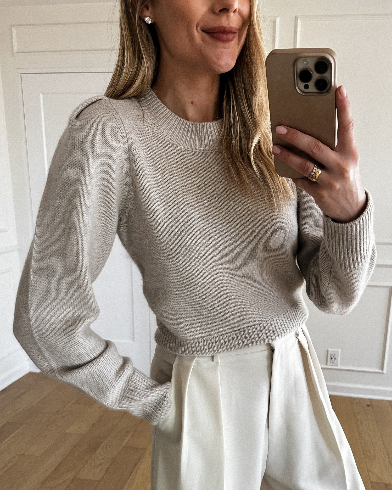 Beige puff sleeve sweater (small) 

#LTKstyletip