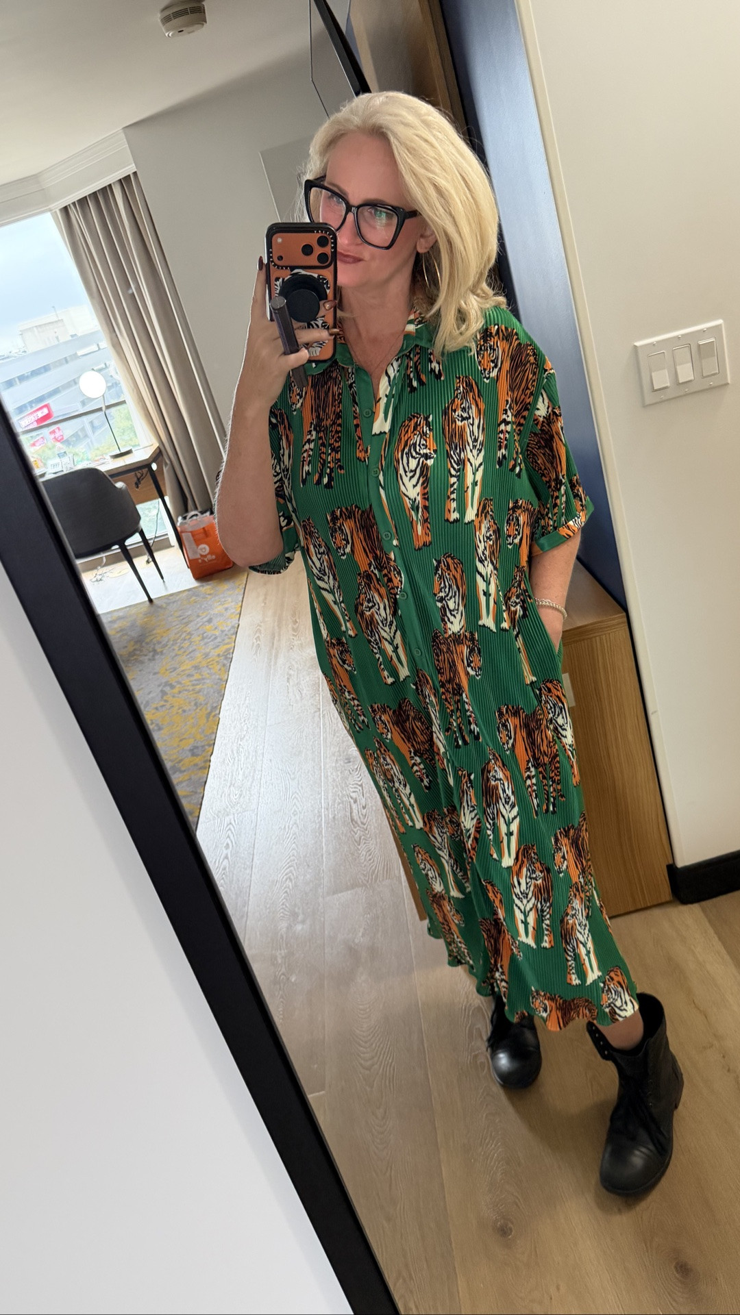It’s always a good idea to wear the Dressed in Lala plisse tiger maxi dress… 🐅💚🖤😍
Perfect vacation fit. Easy to pack. Comfy & stylish to wear.
#ootdvacationoutfit #midsizefashion

#LTKootd #LTKOver40 #LTKMidsize