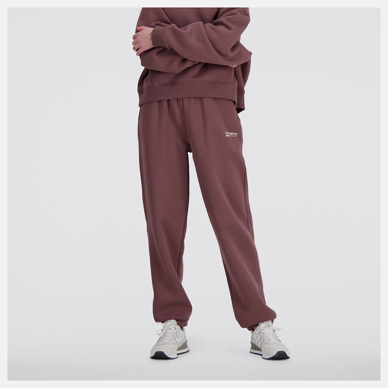 Linear Heritage Brushed Back Fleece Sweatpant | New Balance Athletics, Inc.