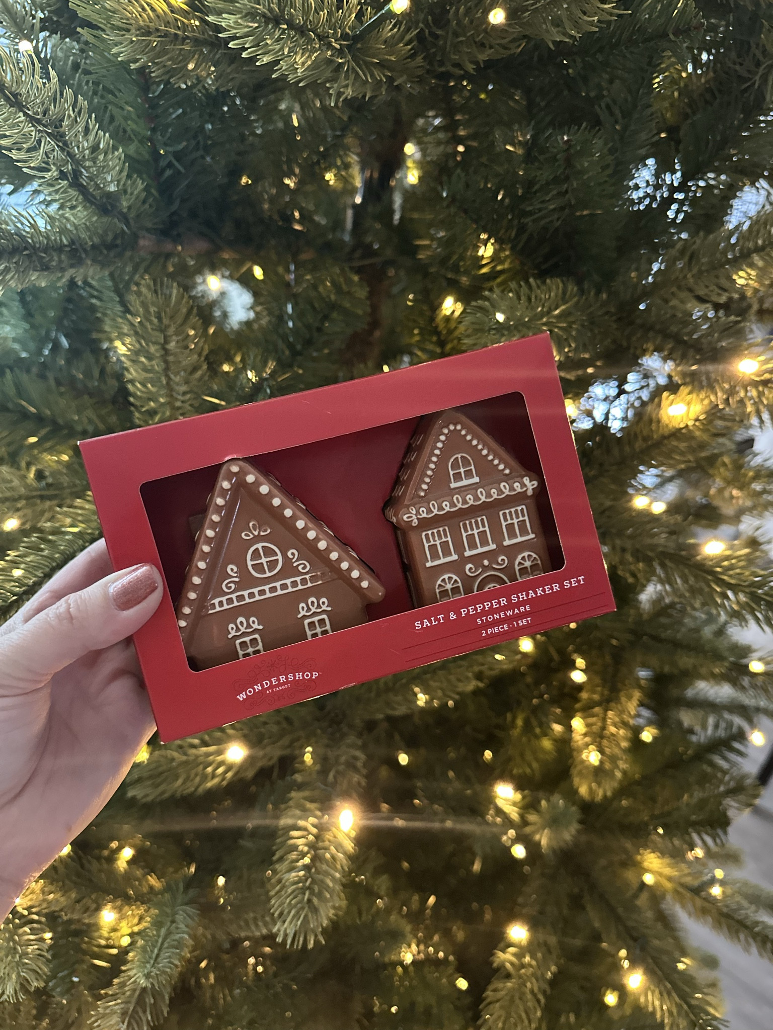 Holiday decor and prep is in full swing. I am SO excited about these adorable gingerbread house salt and pepper shakers! I cannot wait to put them out when hosting for Christmas Day Dinner. 


#LTKfoodie #LTKHoliday #LTKSeasonal