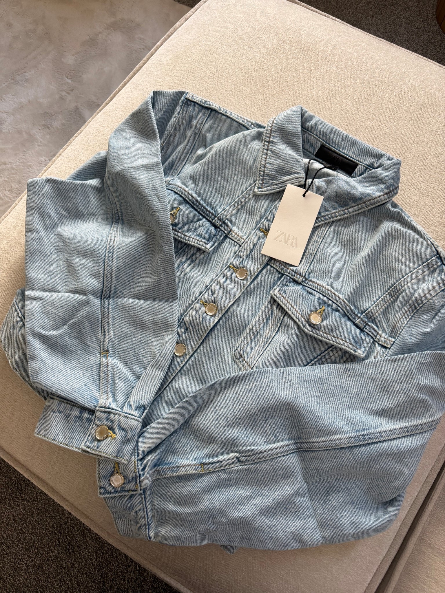 Perfect Spring Denim Jacket 🩵
Zara
Shoulder pads


#LTKunboxing #LTKuk #LTKspring