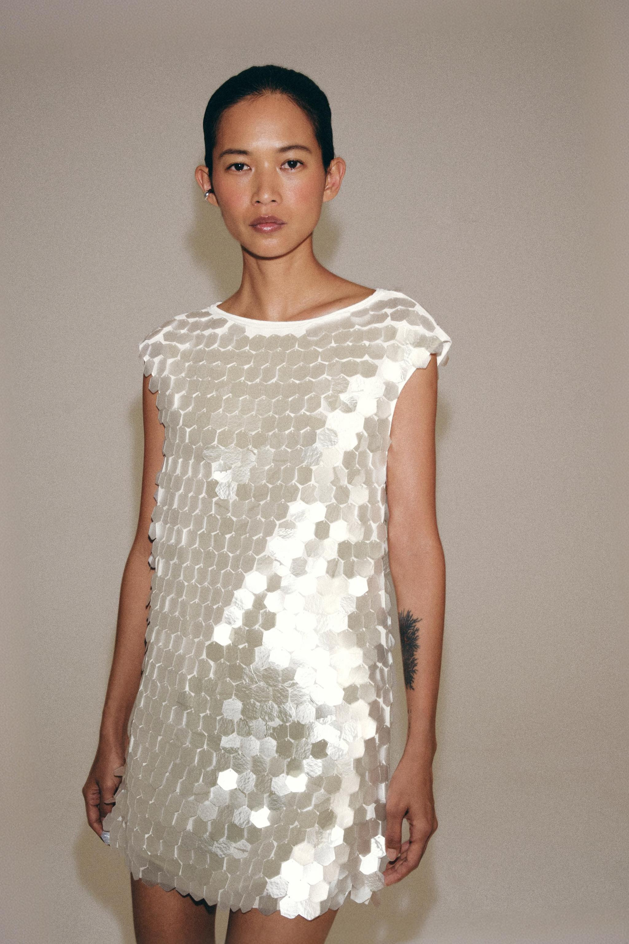 ZARA WOMAN COLLECTIONRound neck, short-sleeved dress. Sequin appliqu\u00e9 detail. Matching inter... | Zara US