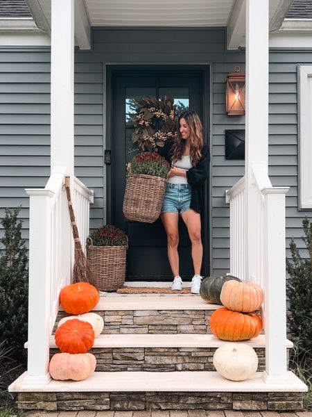 Fall front porch autumn decor fantasy pumpkins Baskets mums

#LTKSeasonal #LTKhome #LTKHalloween