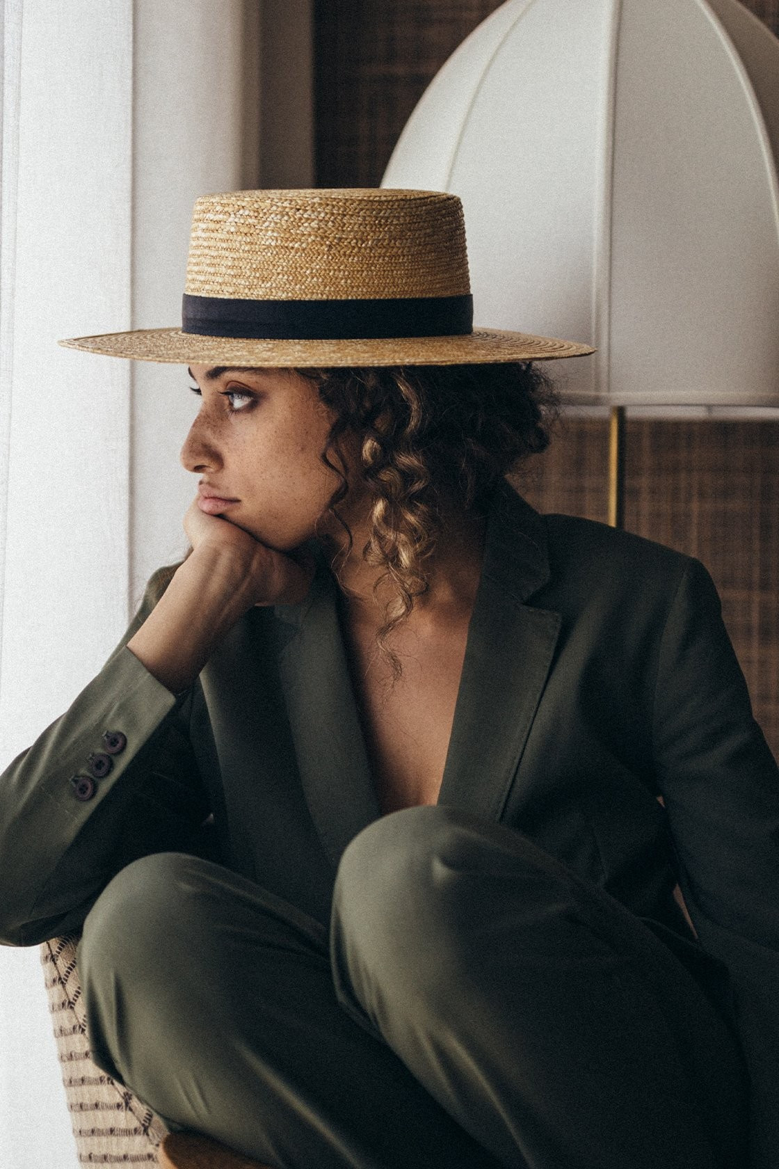 Klint | Janessa Leone