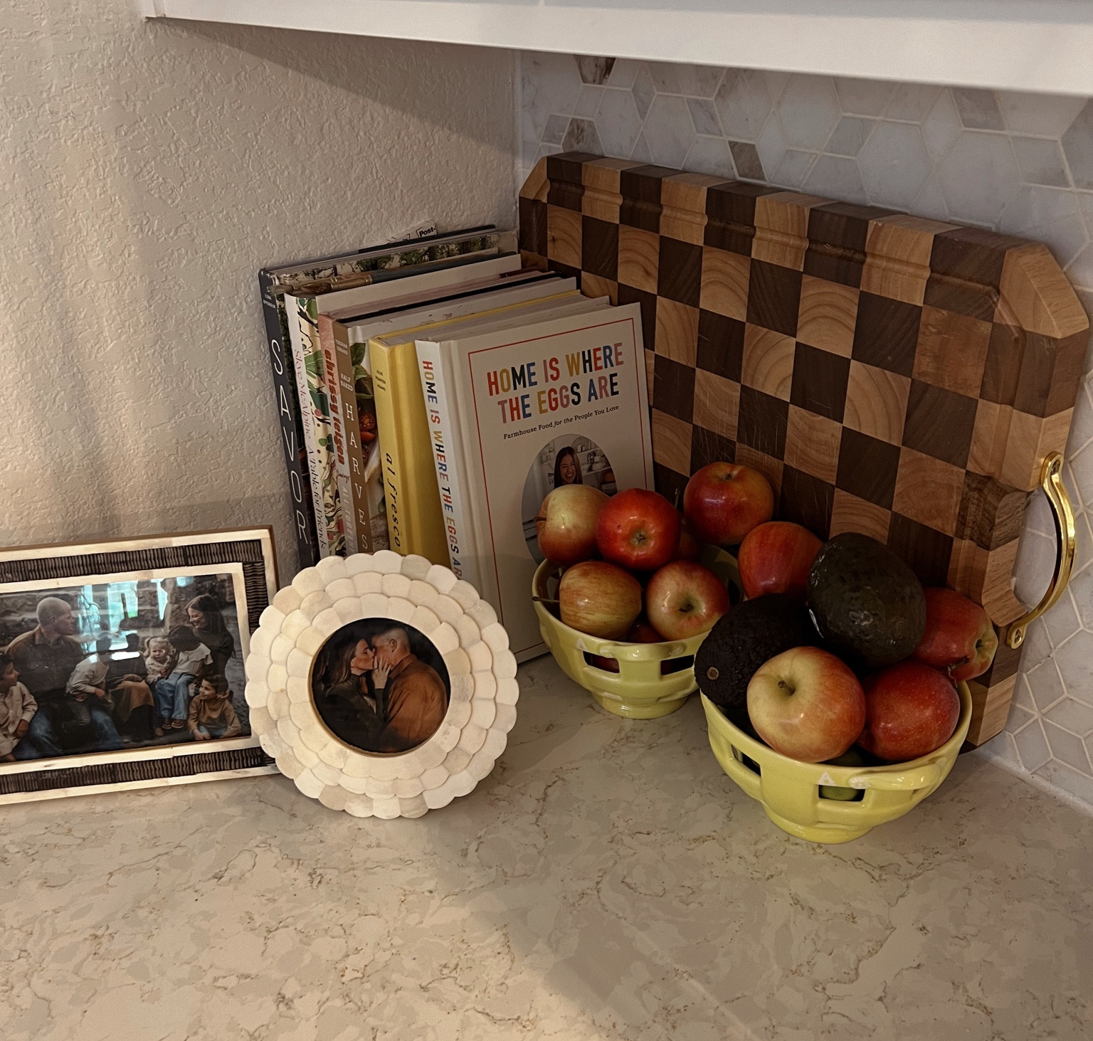 #kitchendecor #kitchenstyling #decor #checkerboard 