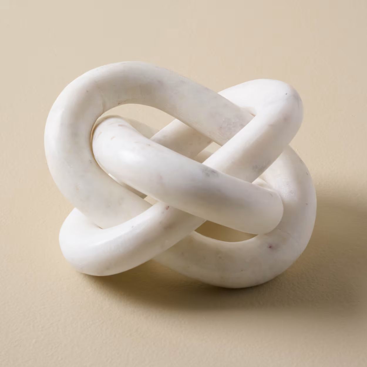 Decorative Marble Knot | Magnolia