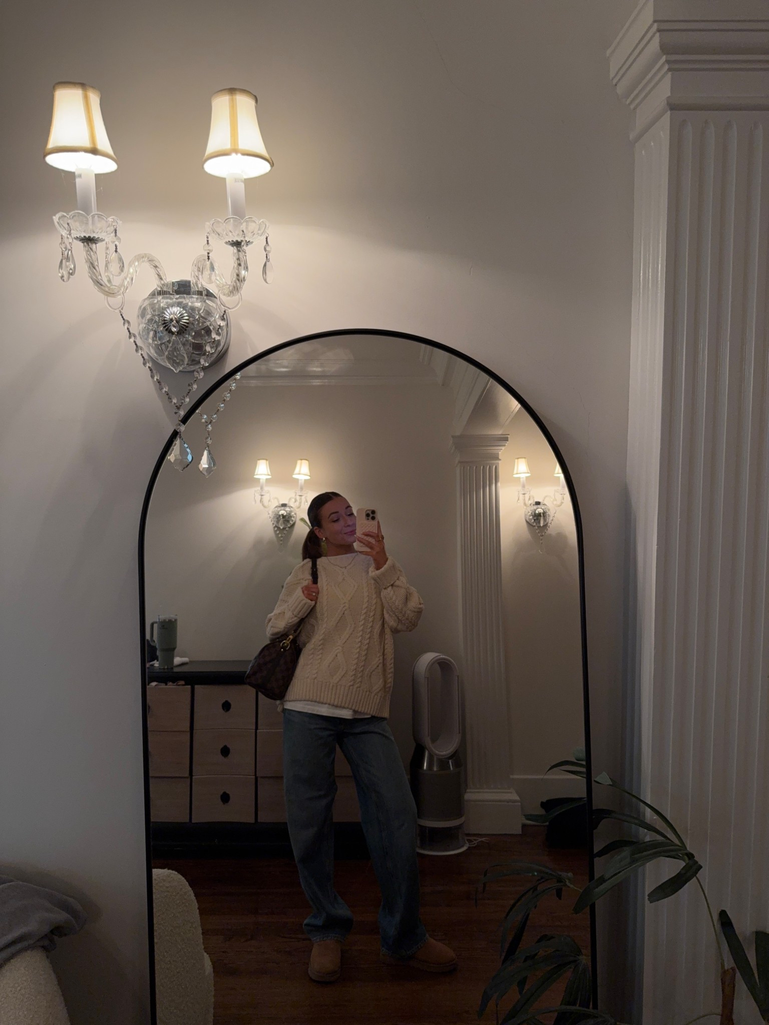 medium t shirt and sweater
26 jeans 