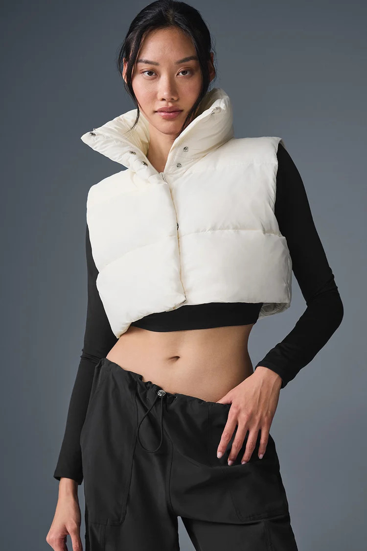 Cropped Gold Rush Puffer Vest | Alo Yoga