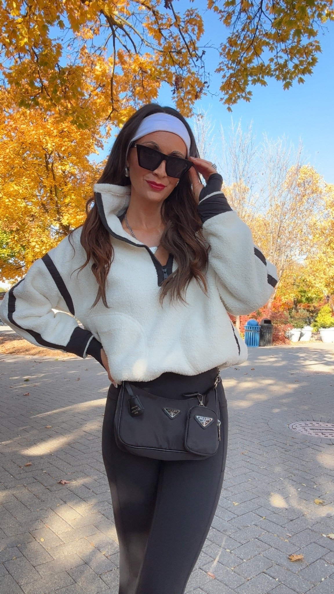 Cozy fleece, TTS, would call it mid-weight not to heavy not too thin. Adjustable hem to cinch up or not 🖤🤍

#LTKSeasonal #LTKFindsUnder50 #LTKSaleAlert