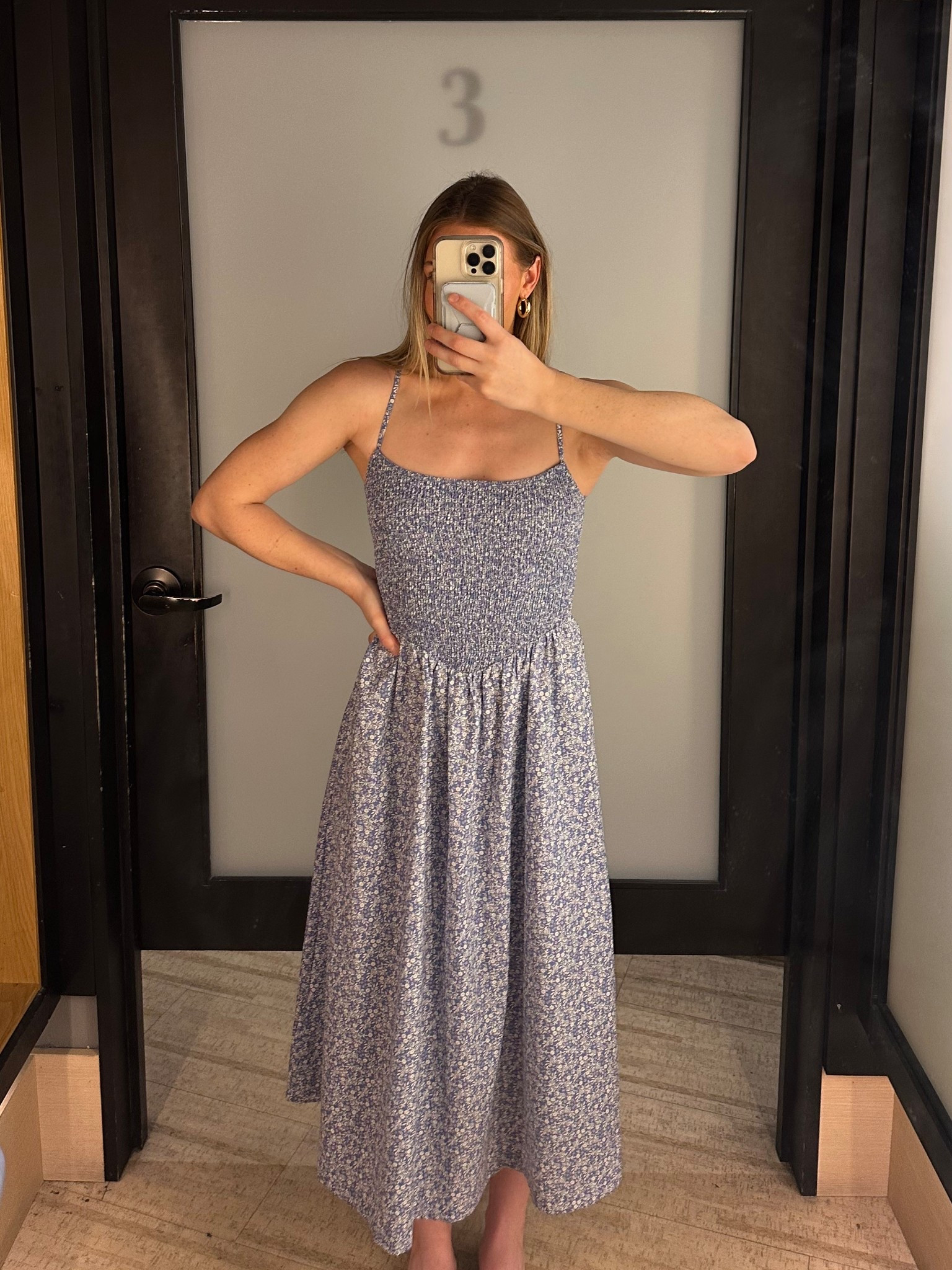 Cutest spring and summer dress from Abercrombie! Love the v dropwaist cut! Comes in lots of pretty colors!🩵

Size: XS petite!
I’ve never worn anything petite, but the length was fine on me! I think the regular would be fine as well!

Size down since the bodice is so stretchy!

#LTKootd #LTKSaleAlert #LTKSeasonal