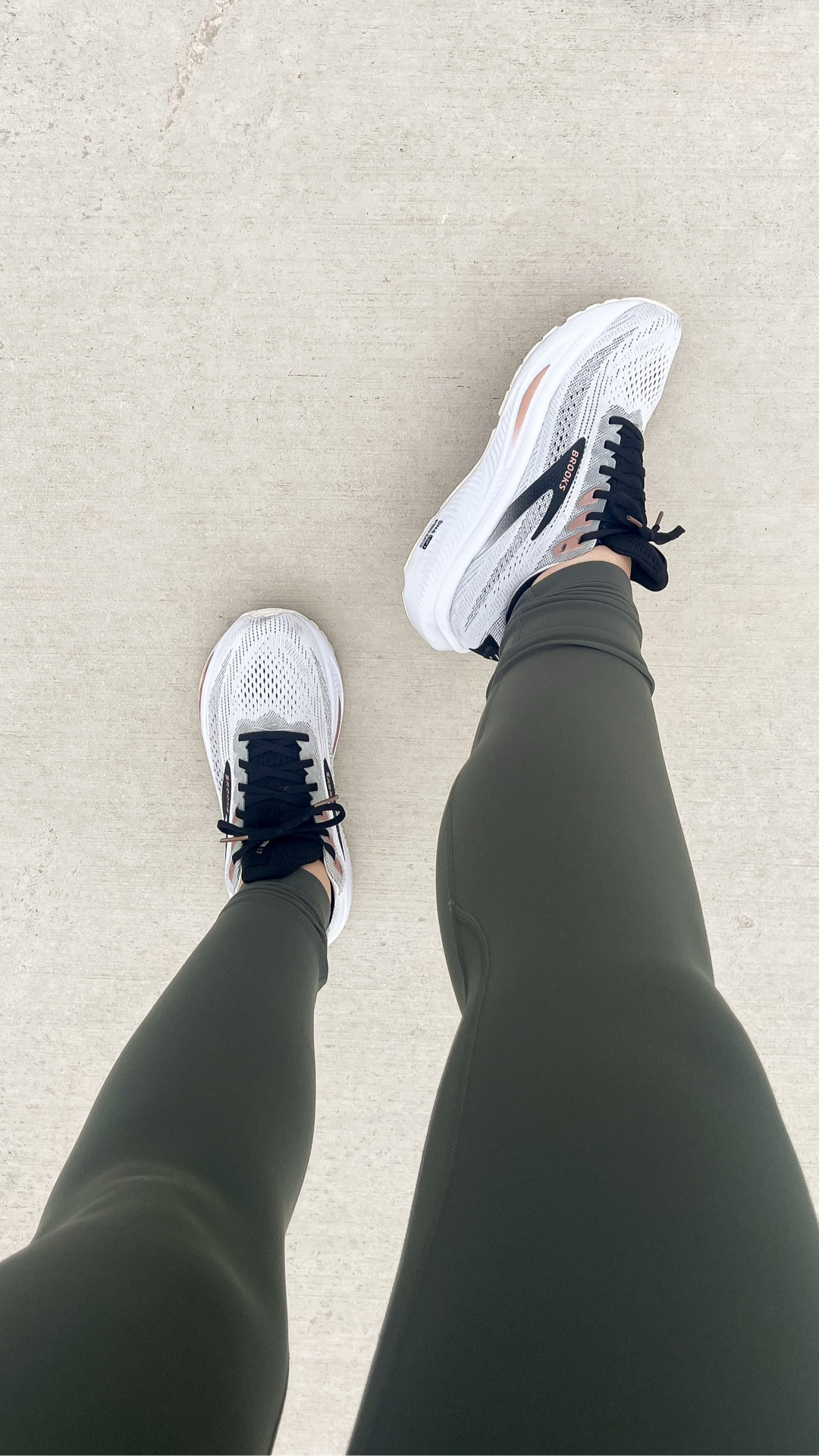 Forever a Brooks girl 👟🏃‍♀️

#LTKActive #LTKfitnessgoals #LTKootd