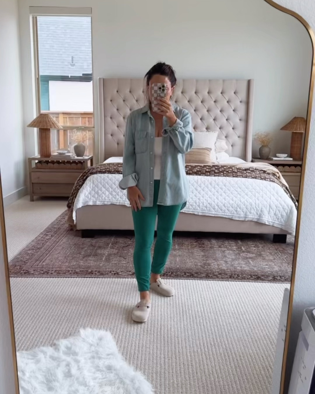 It’s a crisp fall day here. So it’s a layering outfit kind of day. A tank with denim top plus leggings and clogs. Perfect for school drop off, coffee run, or running errands. Cross necklace, layered necklace, 

Fall outfit, chic casual outfit, must have fall shoes, gift for her, lululemon dupe leggings, target fashion, Amazon fashion, affordable fashion, mix high and low fashion, closet staples, fall wardrobe capsule, 


#LTKSaleAlert #LTKSeasonal #LTKFindsUnder50