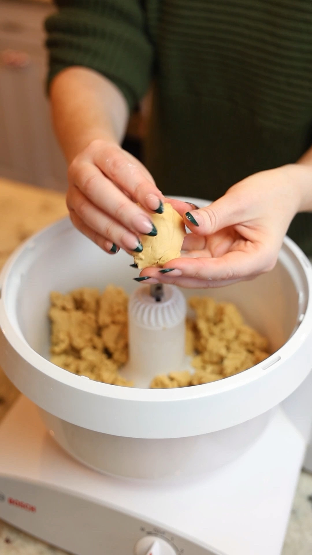 I make these every Christmas and they disappear fast! 😋

#recipes
#christmastreats 

#LTKHome #LTKHoliday #LTKfoodie