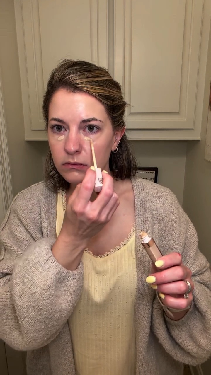 Happy Sunday!! Hope everyone has a great week 🌷✨💛 #morningroutine #grwm #nicunurse