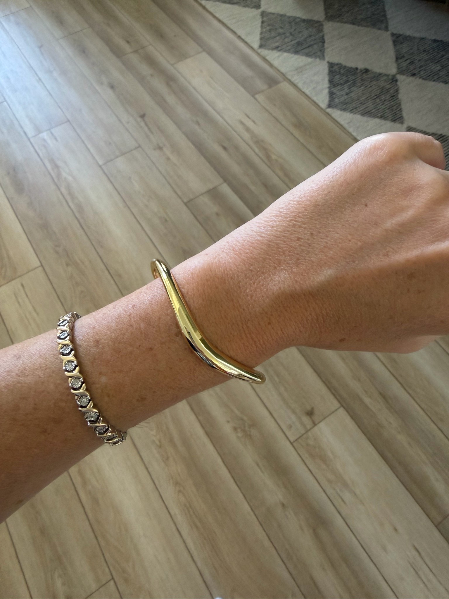 Gold bangle
