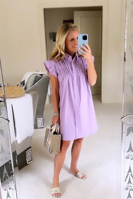 Lavender shirt dress with ruched shoulders and ruffle sleeve
Chloe Woody bag
Dway slides 


Easy fit 
That’s true to size 
Under $100 


#LTKSeasonal #LTKstyletip #LTKover40