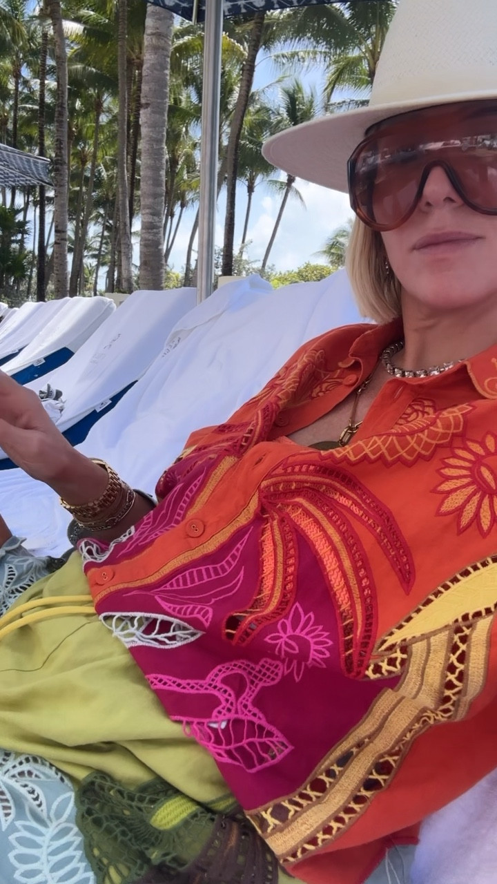 Today pool look ❤️🌴 wearing smalls 