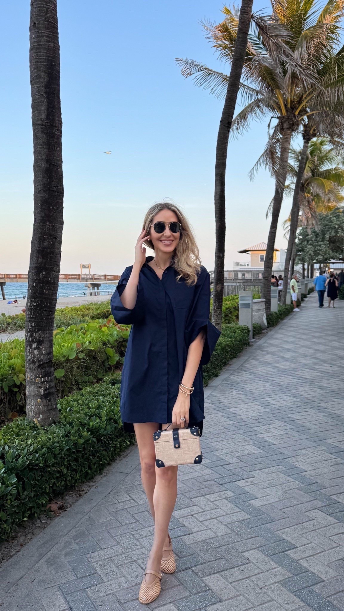 Oversized shirt dress . The sleeves are so gorgeous 
Runs tts. Wearing a size small 
Elegant and so feminine 



#LTKootd #LTKU #LTKSeasonal