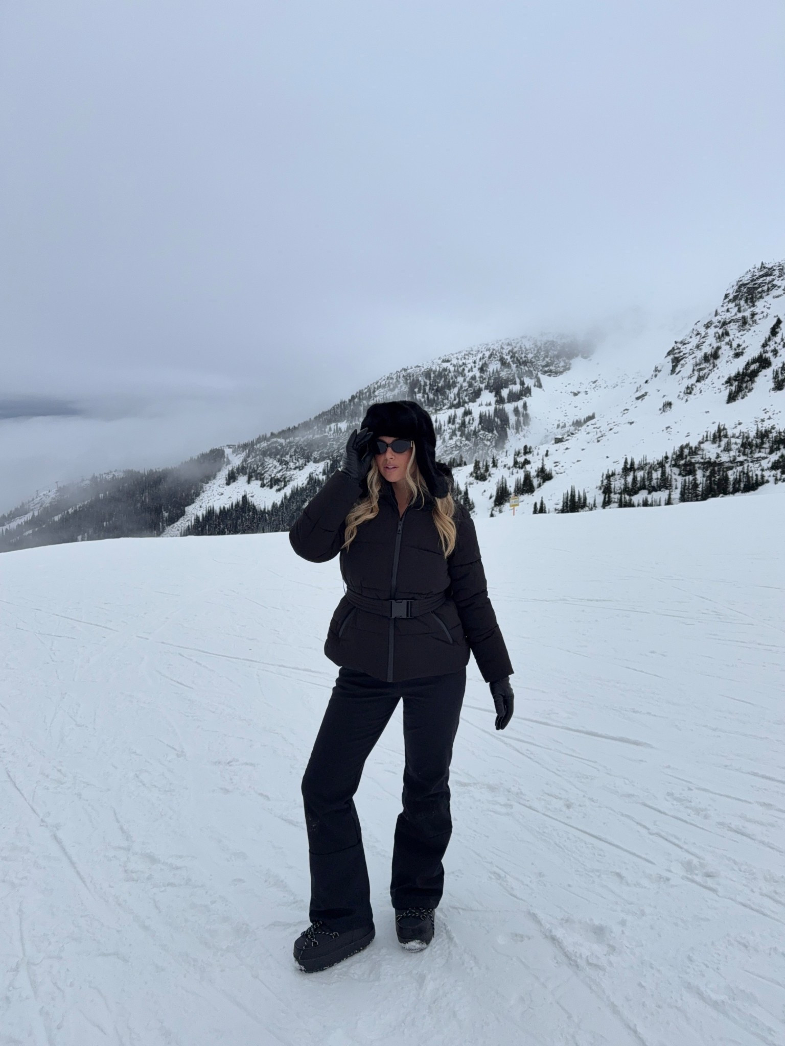 Snow day outfit!! 

#LTKFindsUnder100 #LTKSeasonal #LTKootd