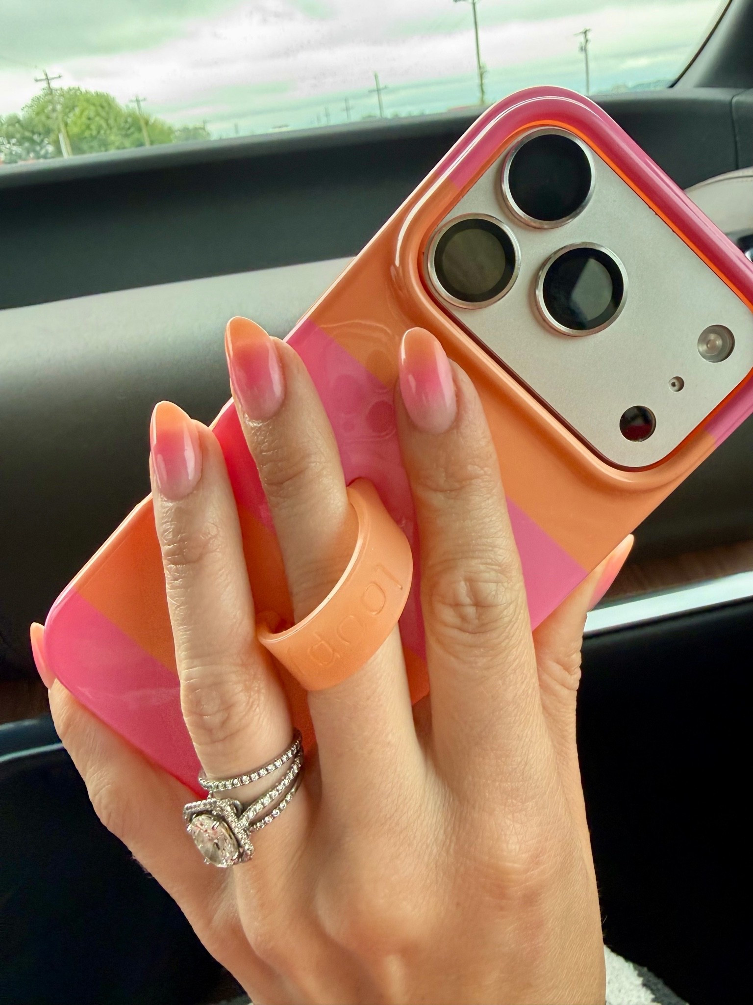 New summer loopy case! Use code BYSHEAMORGAN to save!