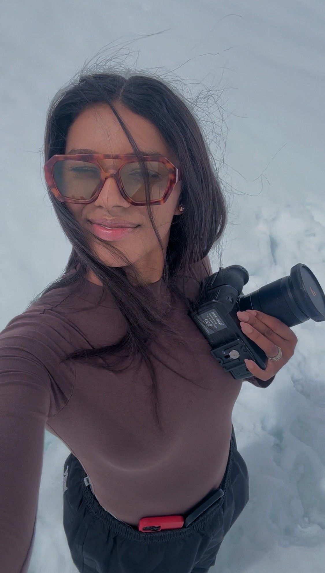 Layered up in the SKIMS long sleeve brown bodysuit 🤎—the perfect winter basic for cold days and clean looks.

 #SKIMS #BrownBodysuit #WinterOutfit #ColdWeatherStyle #LongSleeveBodysuit #LayeredLook #MinimalStyle #NeutralTones #WinterBasics #CozyAndChic #SkimsStyle #WinterFashion #WardrobeStaples #OOTD #CasualChic #EffortlessStyle #NeutralOutfit