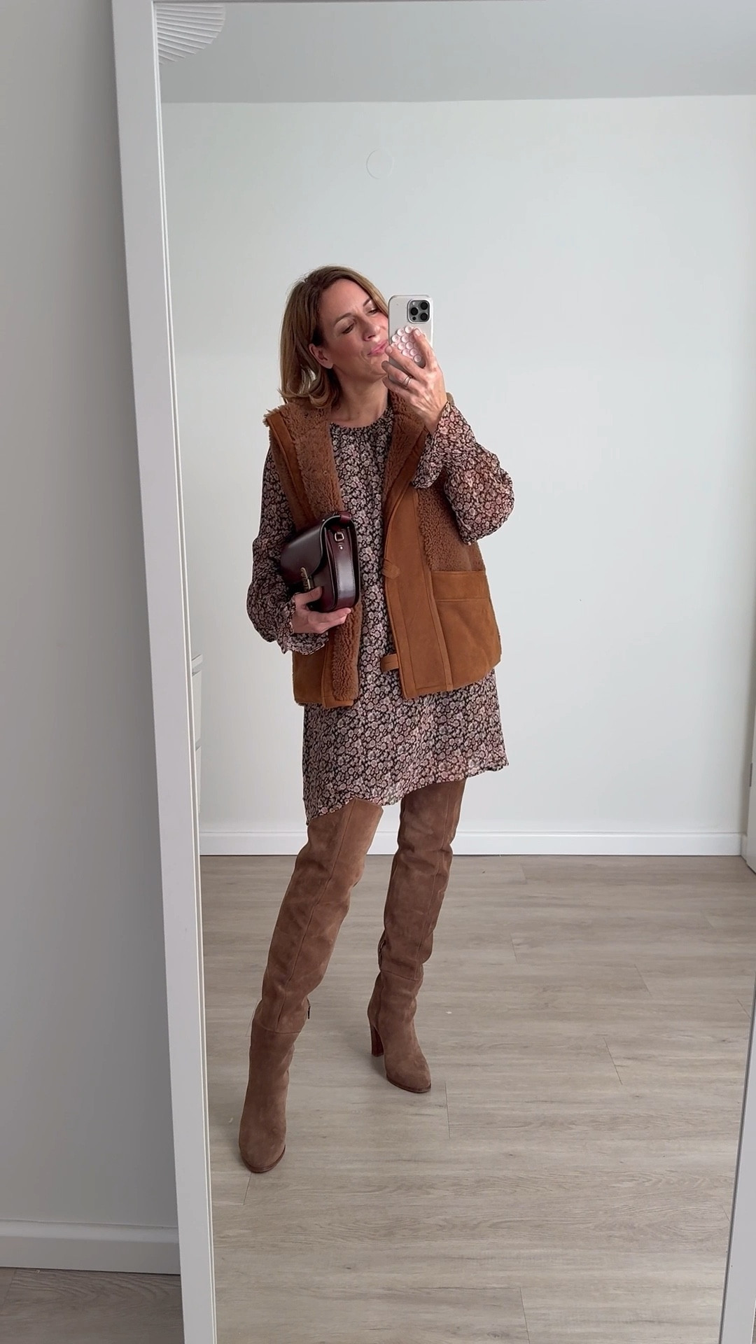 Sézane Favoriten: Kleid, Weste & Overknees

#LTKfestive #LTKstyletip #LTKwinter
