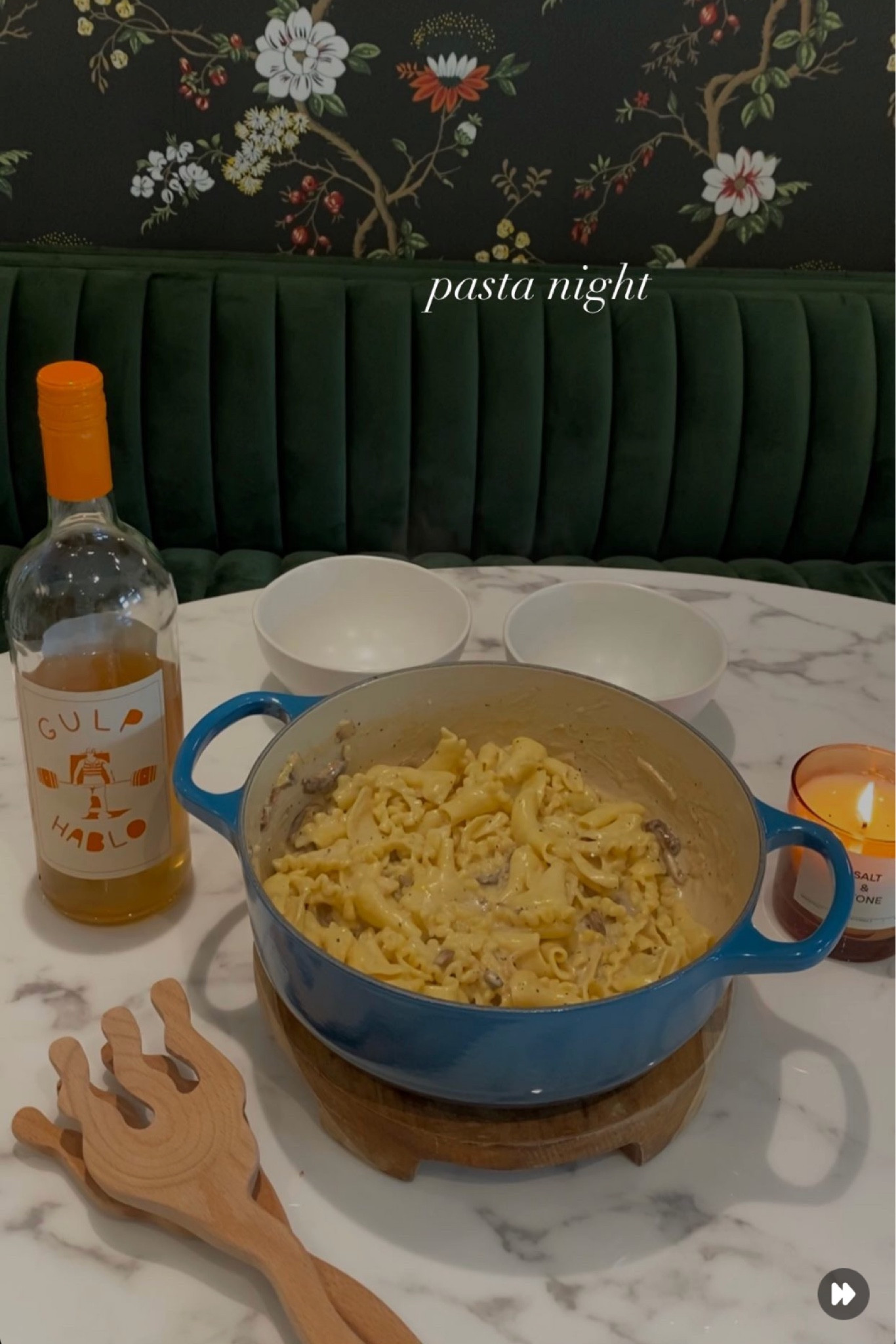 The best Dutch oven for pasta night 🍝 paired with the most delicious orange wine 🍊 