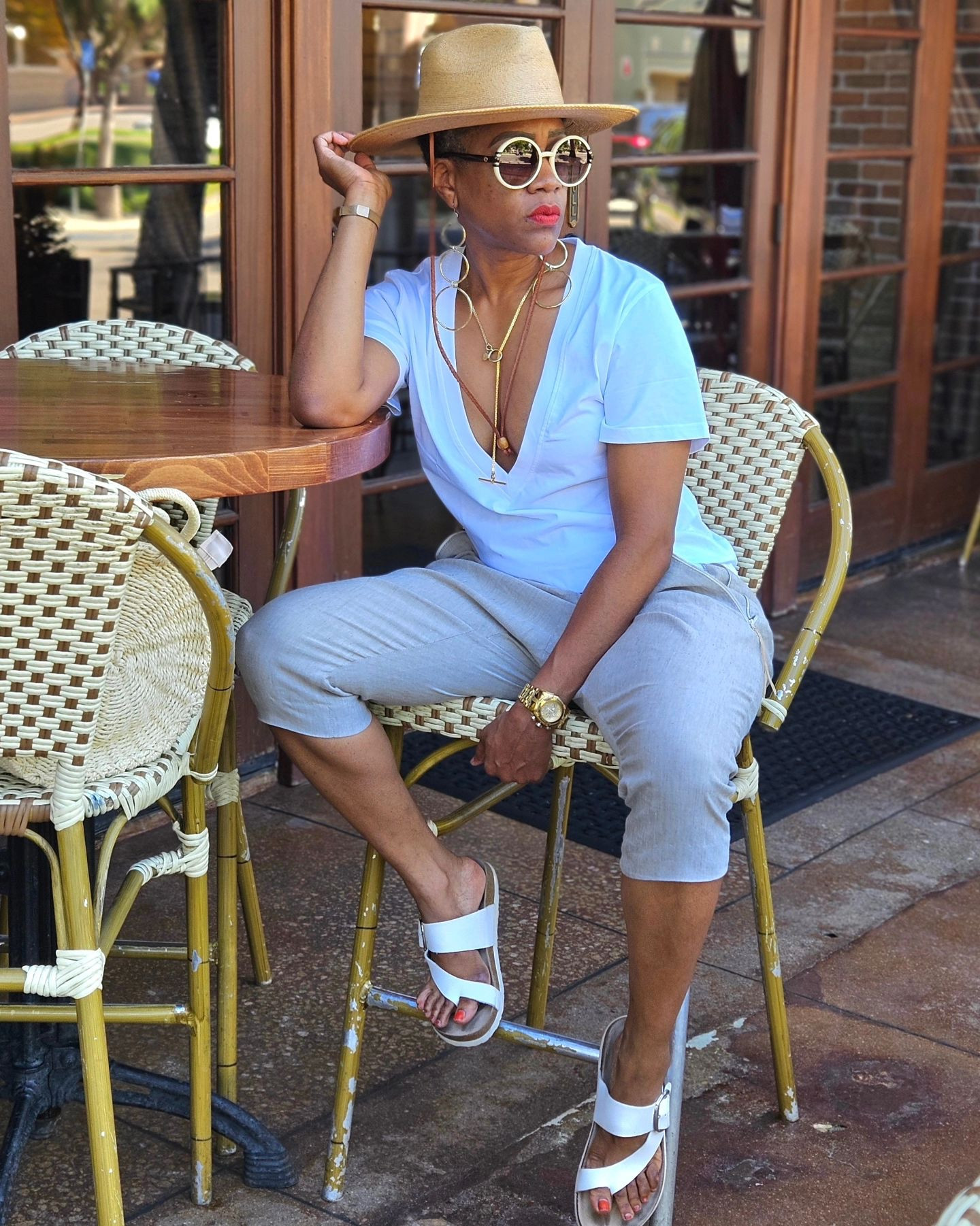 Happy Sunday!

When the temps are 100°+, linen and cotton are my friends. This is the fit of the day for a long car ride across hot terrain and watching the Olympics (of course 🤭).

Hat: Goorin Bros. @goorinbros 
T-shirt: Rare Basics @therarebasics
Pants: Ann Everett @anneverettfashiondesigns 
Sandals: White Mountain @whitemountainshoes 
Earrings: 2-Lite @2_lite_by_tracey 
Necklace: Ermine NY @erminenewyork 
Sunnies: Gucci via EZ Contacts @officialezcontacts