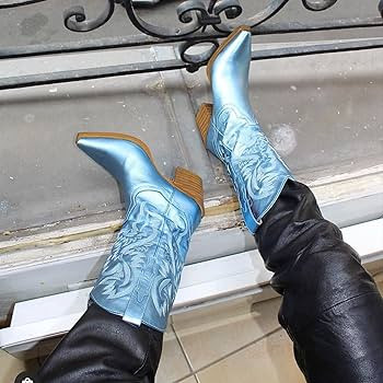 Color:    Metallic Blue | Amazon (US)