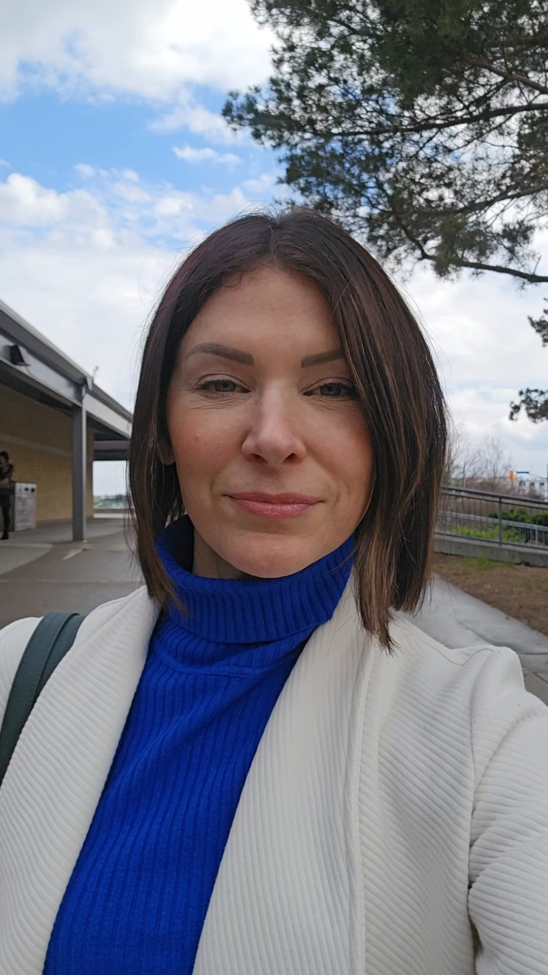 Cobalt blue + brown. A forceful combo 🤩

#LTKcanada #LTKsummer #LTKworkwear