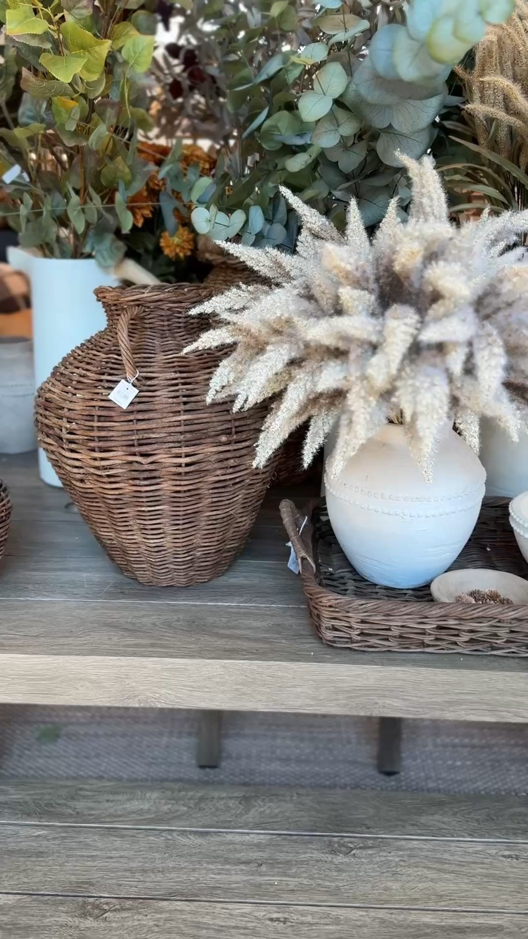Love this woven vase!

#LTKHome #LTKSeasonal