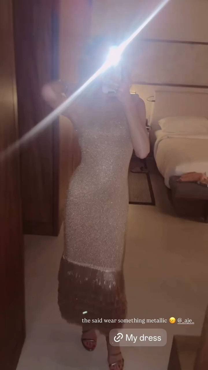 they said wear something metallic🙂‍↔️

#LTKTravel #LTKWatchNow #LTKStyleTip