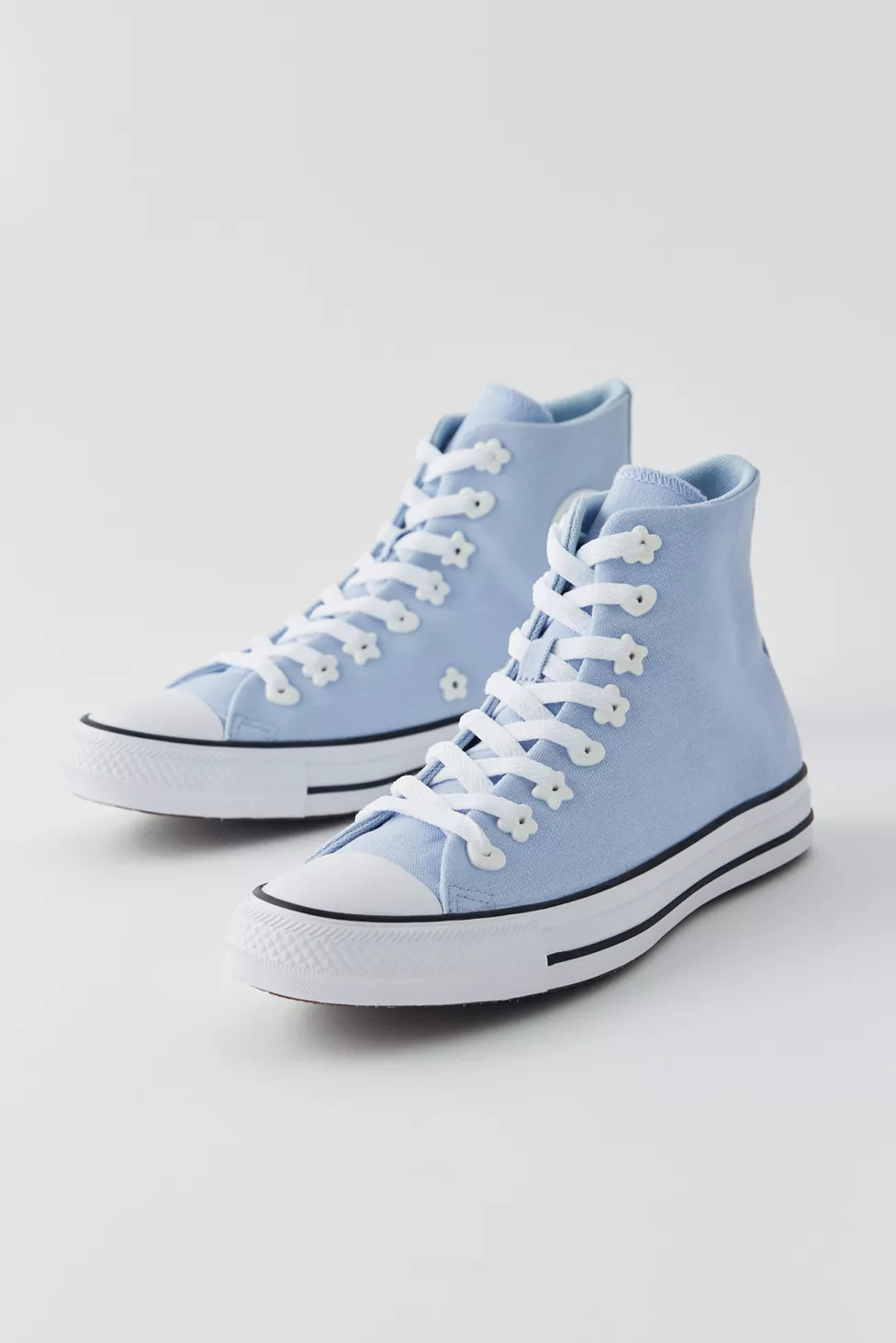 Converse Chuck Taylor All Stars Star High Top Sneaker | Urban Outfitters (US and RoW)