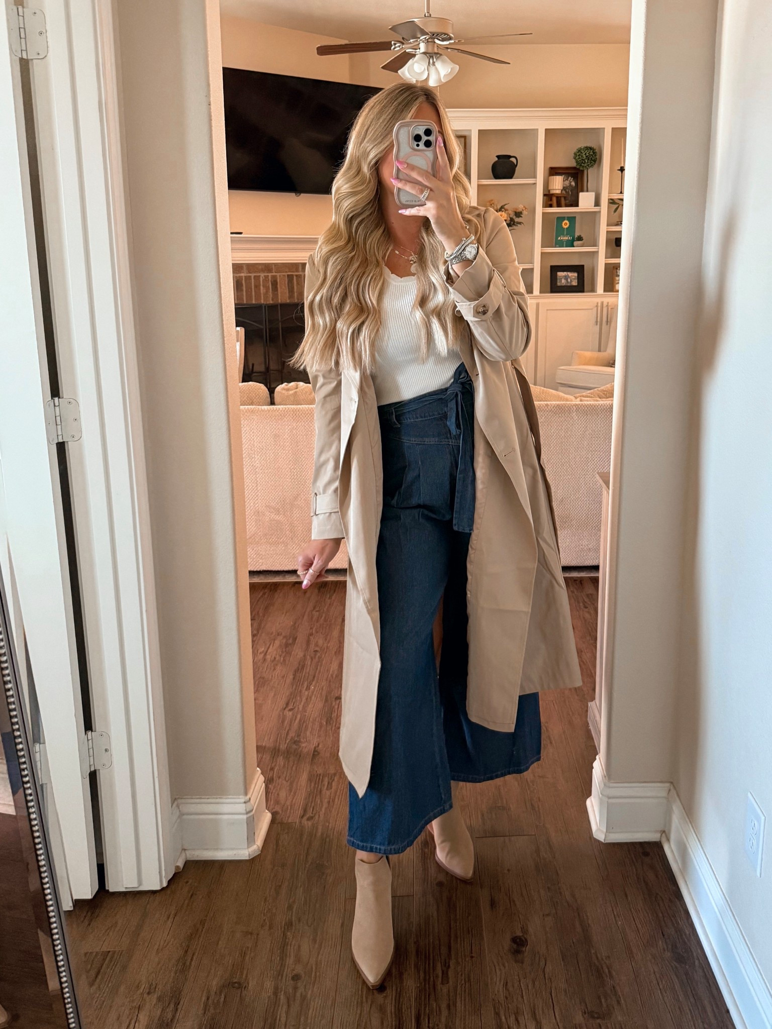 Affordable fall fashion

Trenchcoat 
High waisted jeans 
Staple basic tops 

Use code BESTOFF to save!

#LTKFindsUnder50 #LTKFallSale #LTKStyleTip