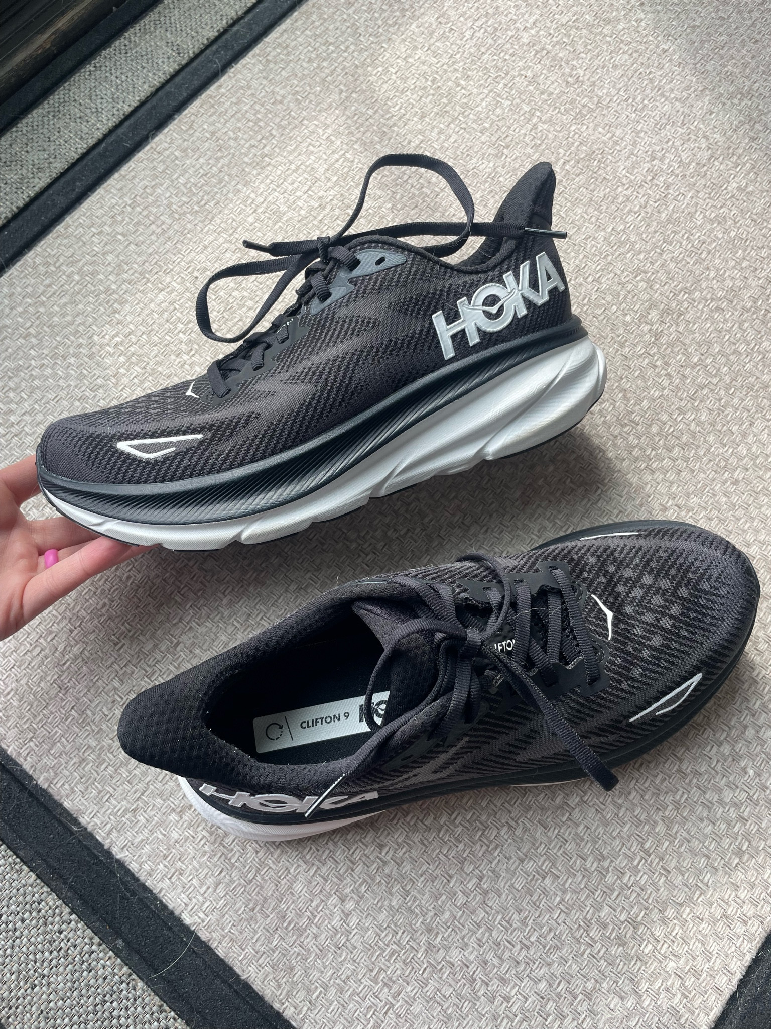 HOKA Clifton 9’s 🏃🏻‍♀️ #halfmarathontraining

#LTKFitness #LTKMostLoved #LTKActive