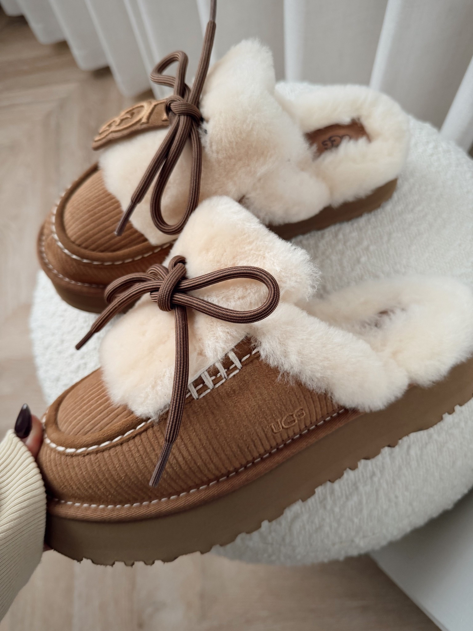 I’m in love! Going fast! So comfy! Size up half🍂🤎🐻

#LTKootd #LTKSeasonal #LTKgrwm