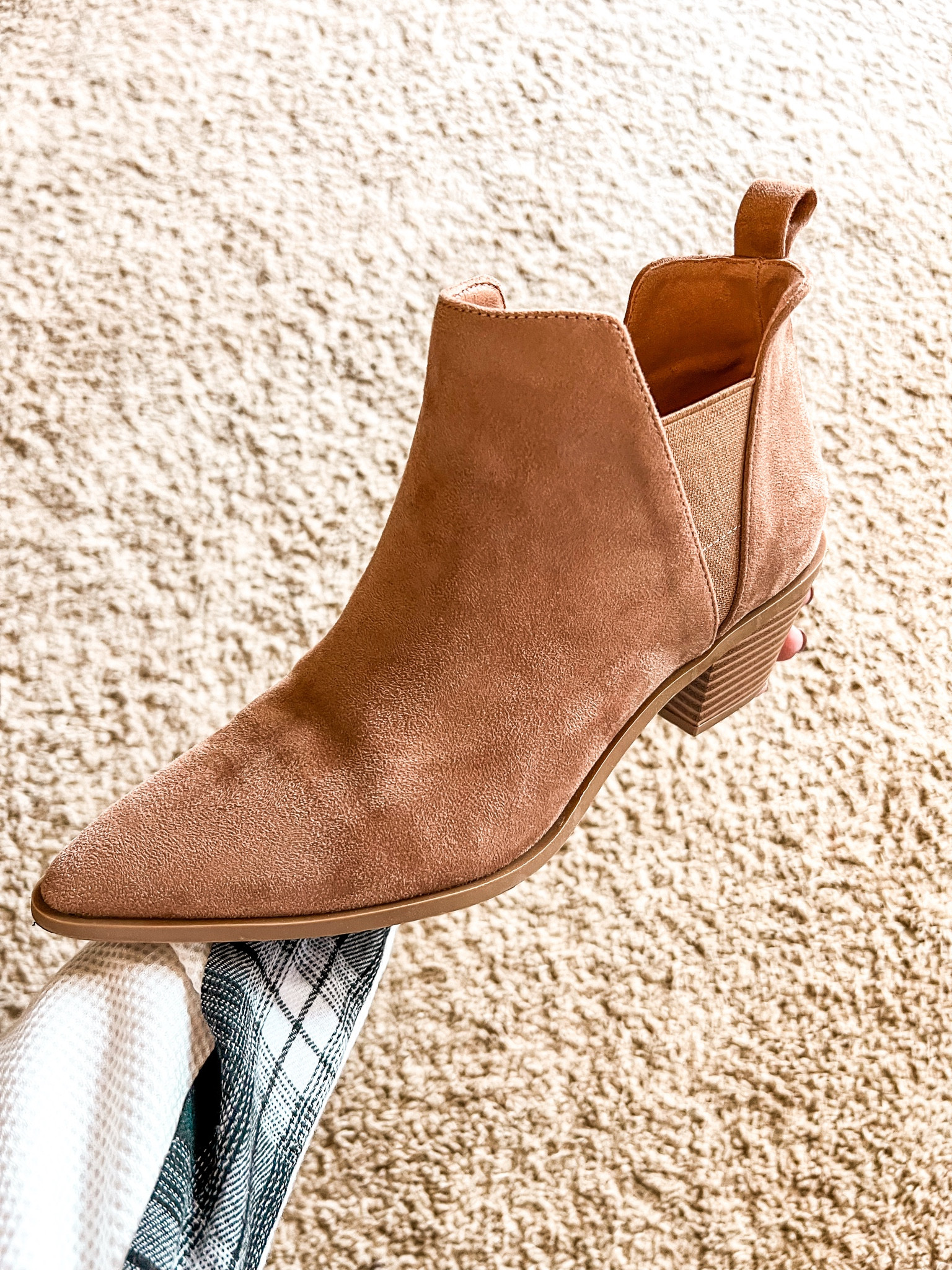 Pointed toe booties, fall booties, low heel shoes, fall boots, fall booties, fall shoes

#LTKstyletip #LTKshoecrush #LTKfindsunder50